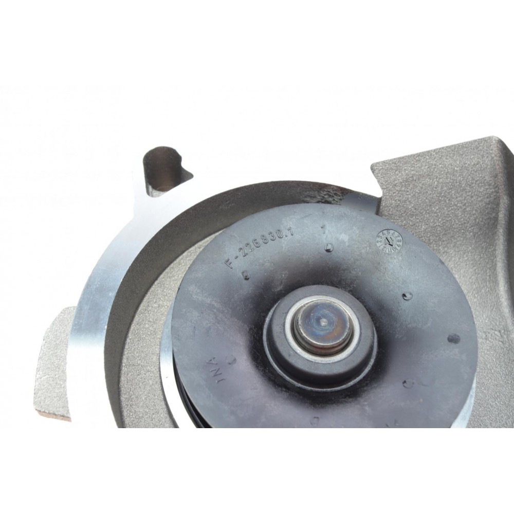 Помпа води Land Rover Freelander 2.0Td4 4x4 00-06/Rover 75 2.0CDT/CDTi 99-05
