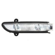 Повторювач повороту на дзеркало MB CLS-/S-/E-class (W211/S211) 02-06 (R)