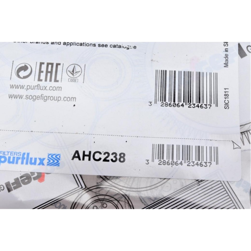 Фільтр салону Ford Focus 1.6i-2.0TDCI 04- (вугільний)
