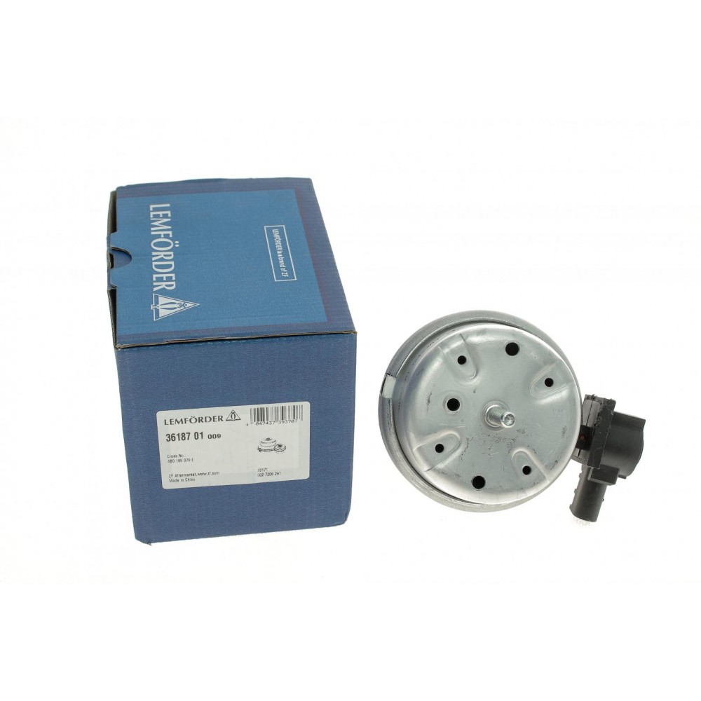 Подушка двигуна Audi A4/A6/ VW Passat 2.5 TDI 97-05