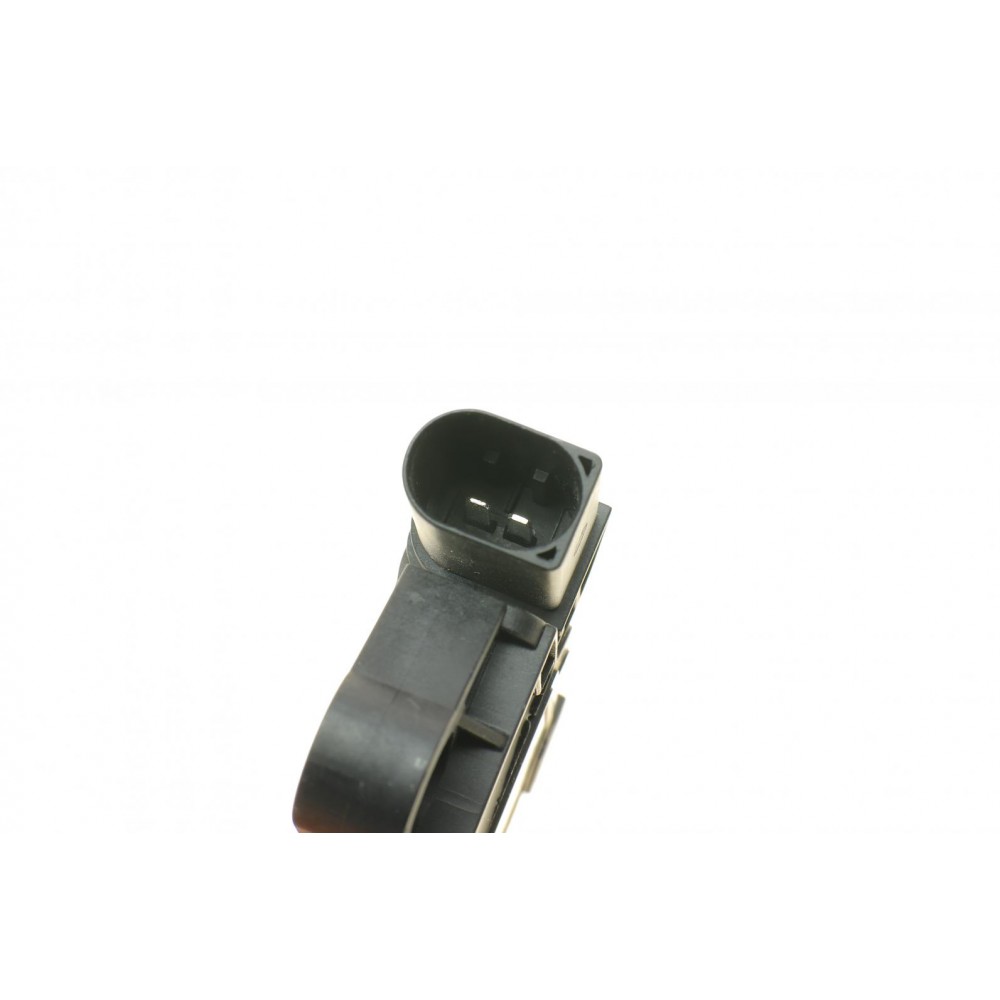Реле генератора (180A) BMW 3 (E90)/5 (E60) 04-11 (N43/N52/N53) (BOSCH) (HÜCO)