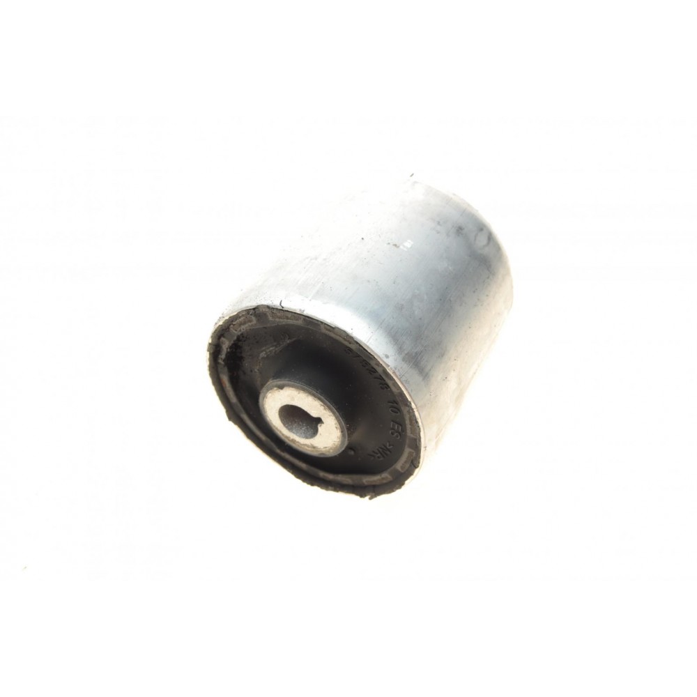 Сайлентблок важеля (переднього) BMW 3 (F30/F80) 11- B38/B47/N13/N20/N47