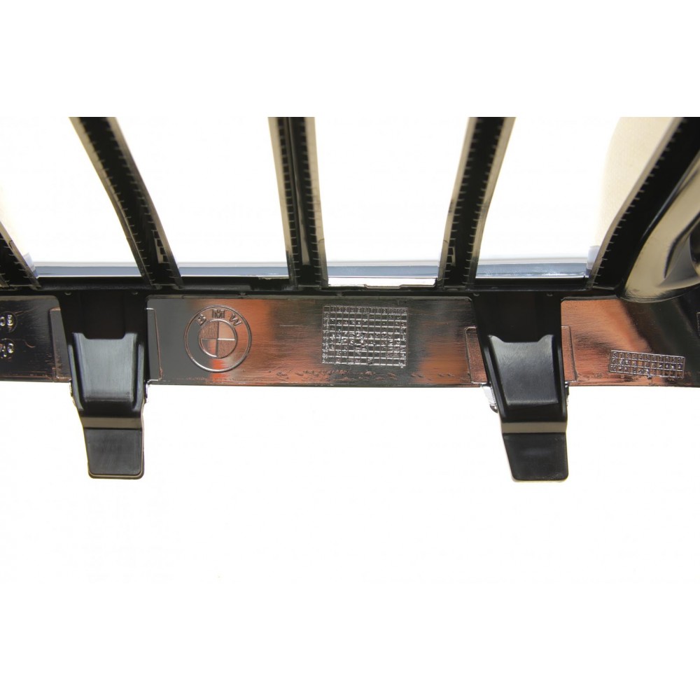 Решітка радіатора BMW 7 (G11/G12) 15- (L)