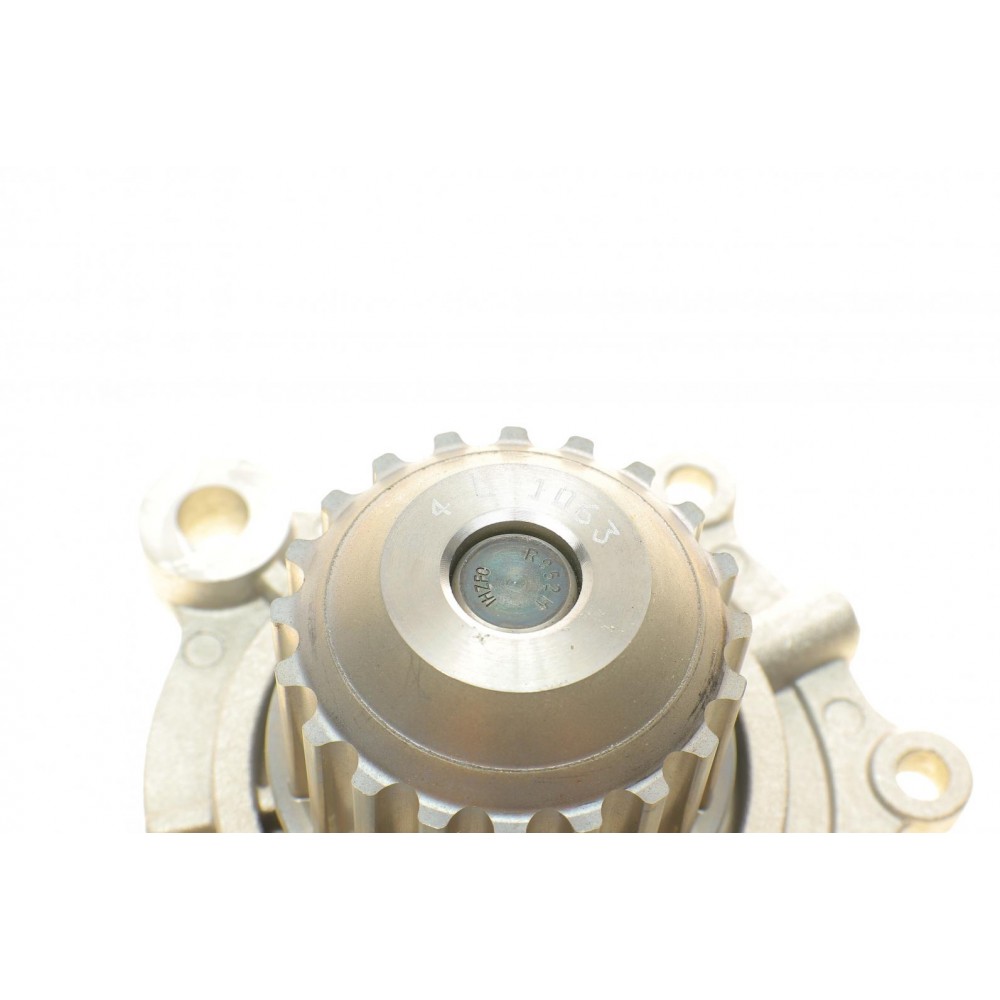 Помпа води Hyundai Tucson/Santa Fe/i30/Elantra/Kia Sportage/Cee'd 2.0-2.2CRDi 05- (R/B)(6 лоп)