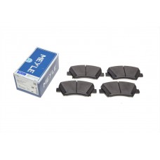 Колодки гальмівні (передні) Hyundai Elantra 10-/ i30 11-/ Kia Ceed 12- R15 (Bosch)