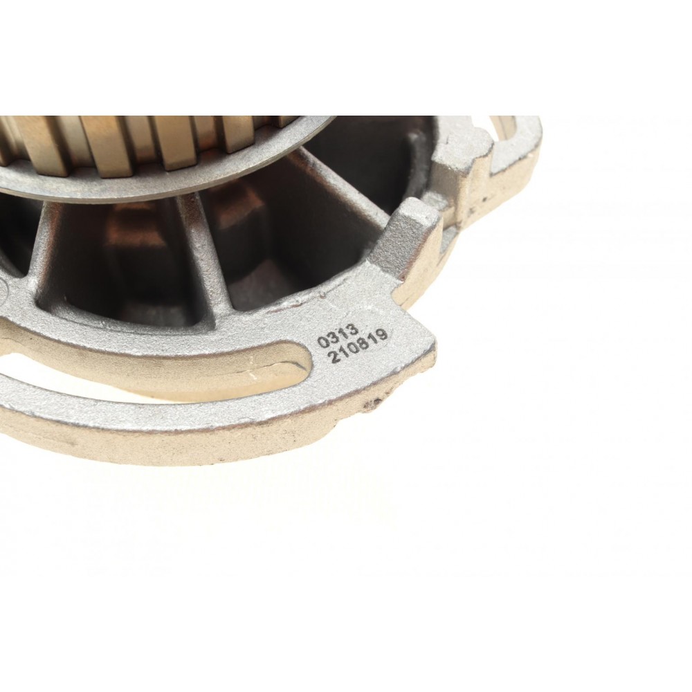 Помпа води Audi 50/80/VW Golf/Jetta/Passat/Polo 0.9-1.3 74-94 (B/B) (8 лоп)