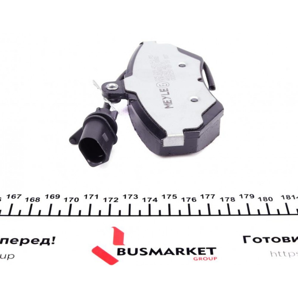 Колодки гальмівні (передні) Audi A4 94-01/VW Passat 96-00 (з датчиком)