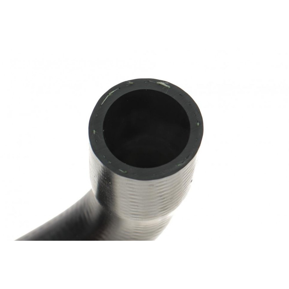 Патрубок радіатора пічки VW Passat B3/B4 1.6/1.8 88-92
