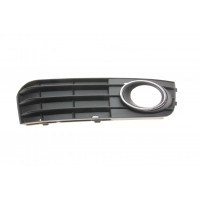 Вставка бампера (під протитуманку) Audi A4 07-15 (R)