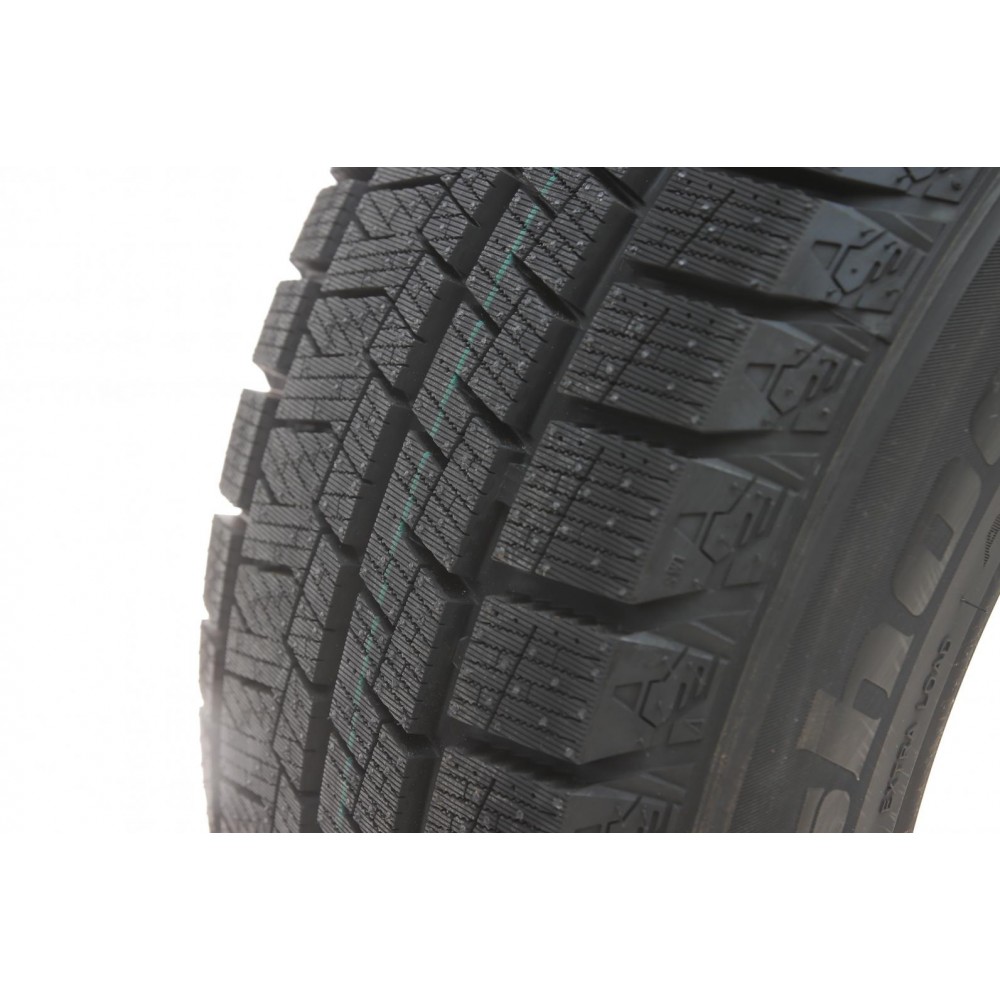 Шина AW33 215/55 R16 XL 97V (зимова)