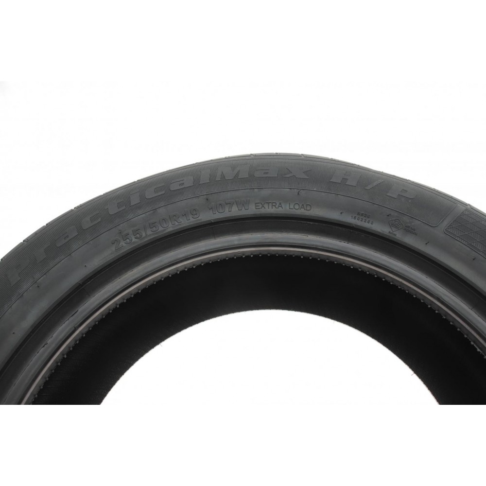 Шина PracticalMax H/P RS26 255/50 R19 XL 107W (літня)