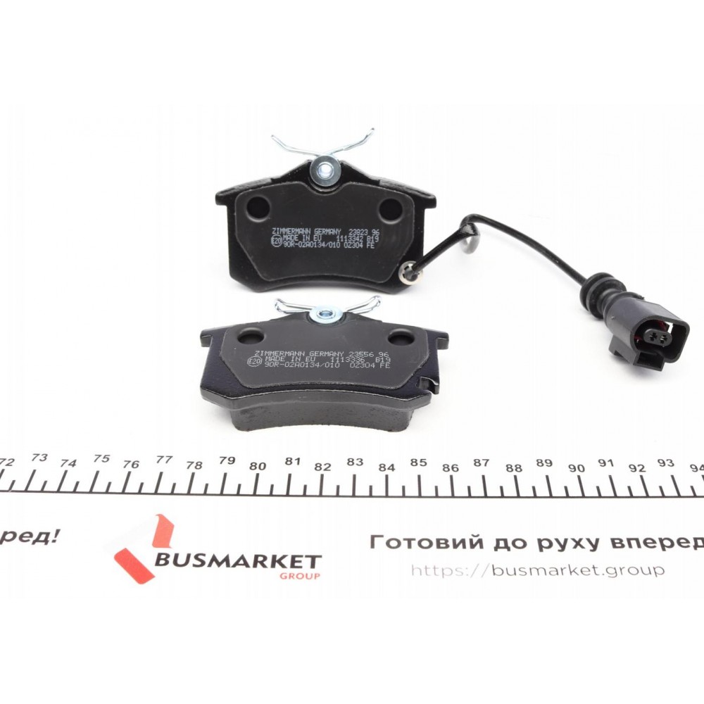 Колодки гальмівні (задні) VW Polo 01-/Skoda Fabia 99-08/Seat Cordoba/Ibiza 02-09(Lucas)(з датчиком)
