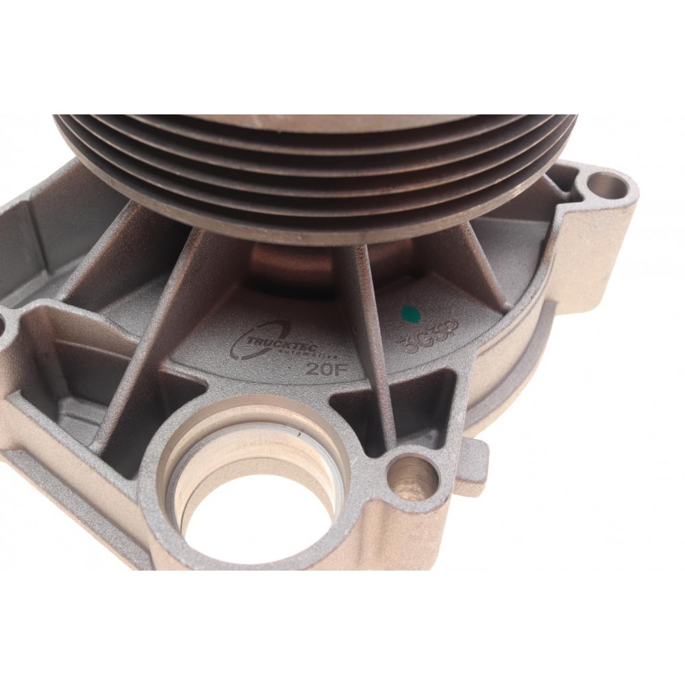 Помпа води BMW 3 (E46) 318d/320d 98-03