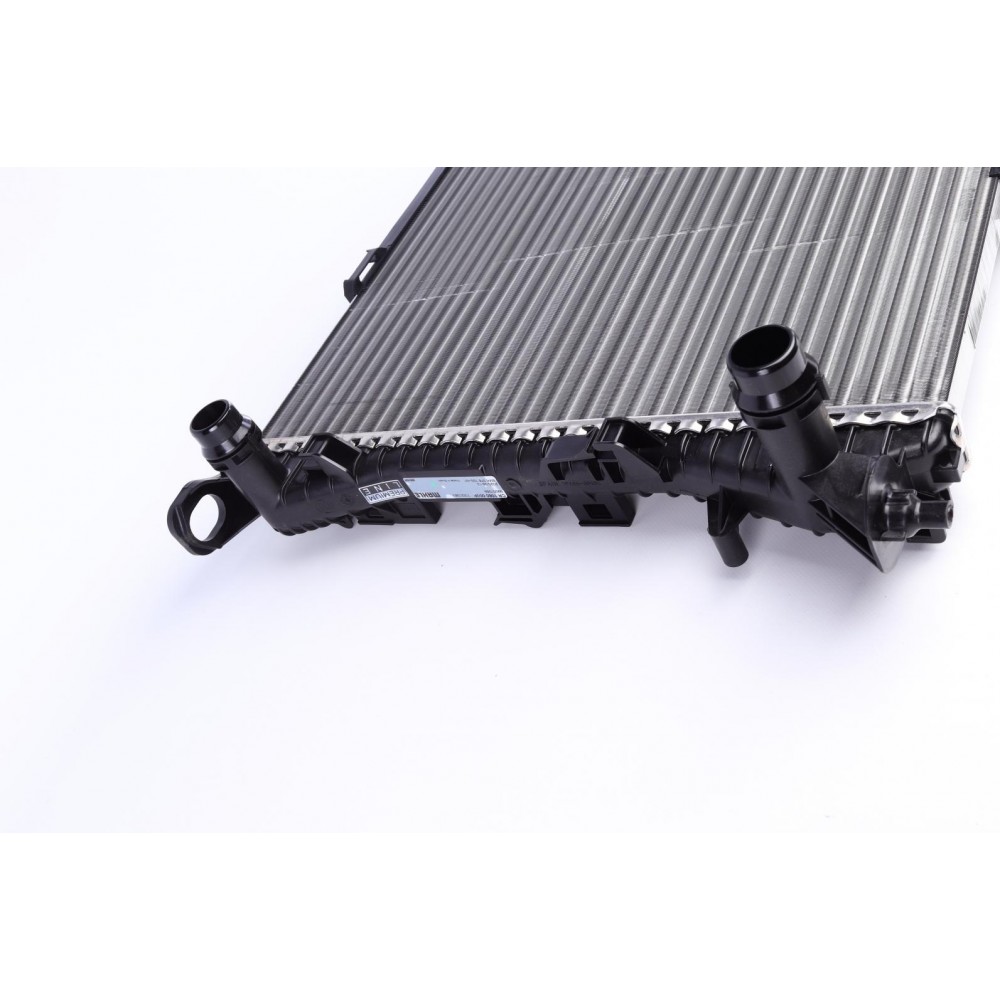 Радіатор охолодження Audi A4/A5 1.8-2.0TFSI 07-17/2.0TDI/A6 2.0TFSI/2.0TDI/Q3/Q5 2.0TDI 10-17 (МКПП)
