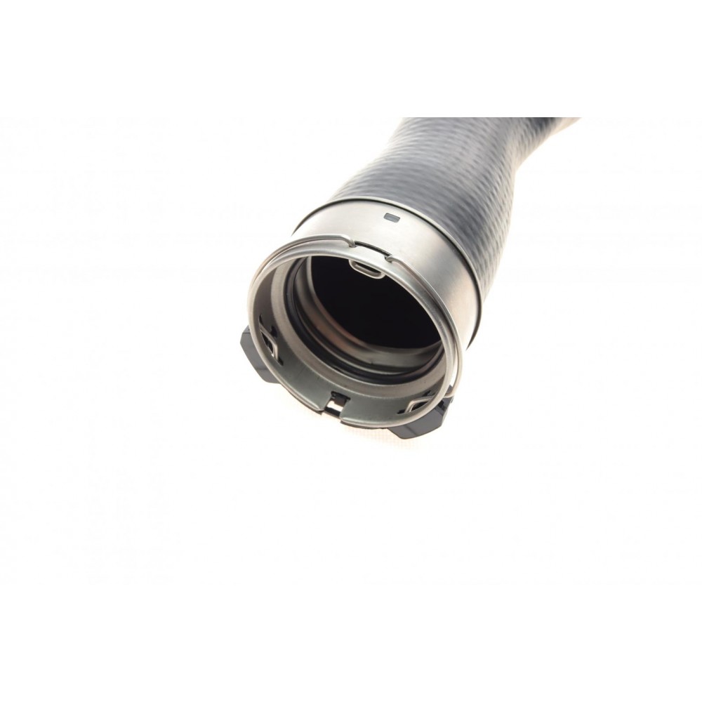 Патрубок інтеркулера (R) BMW 5 (F10/F07) 2.0d 10-16 (B47/N47)