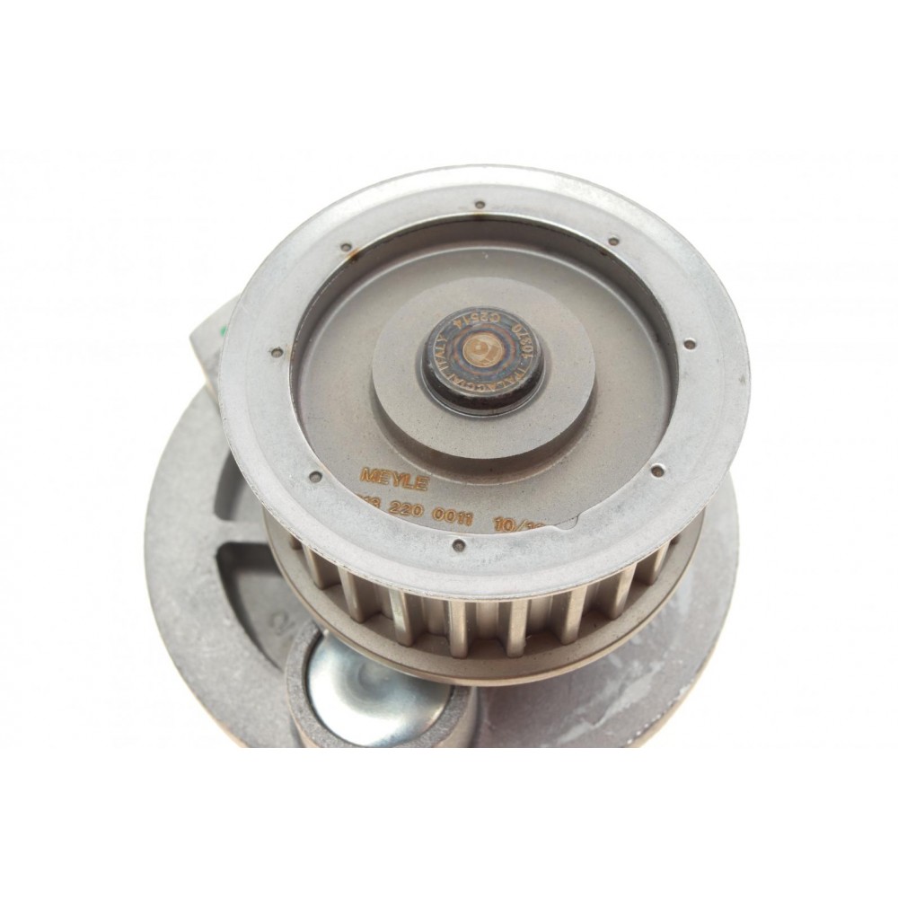 Помпа води Opel Astra F/G/Vectra A/B/Kadett E 1.7D/TD/1.8i 16V/2.0i 16V 88-00 (25z)