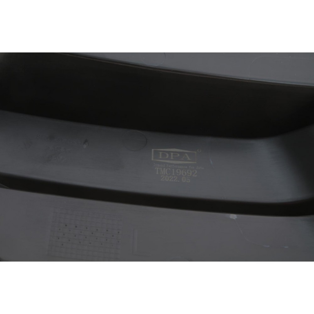 Вставка бампера (без протитуманки) Audi Q5 08-17 (L)