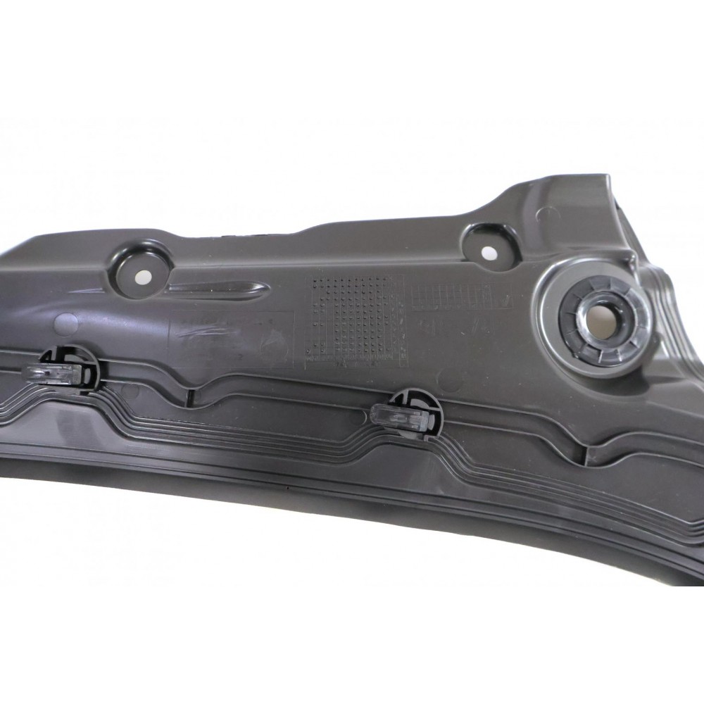 Планка під скло лобове BMW 5 (F10/F11) 09-16