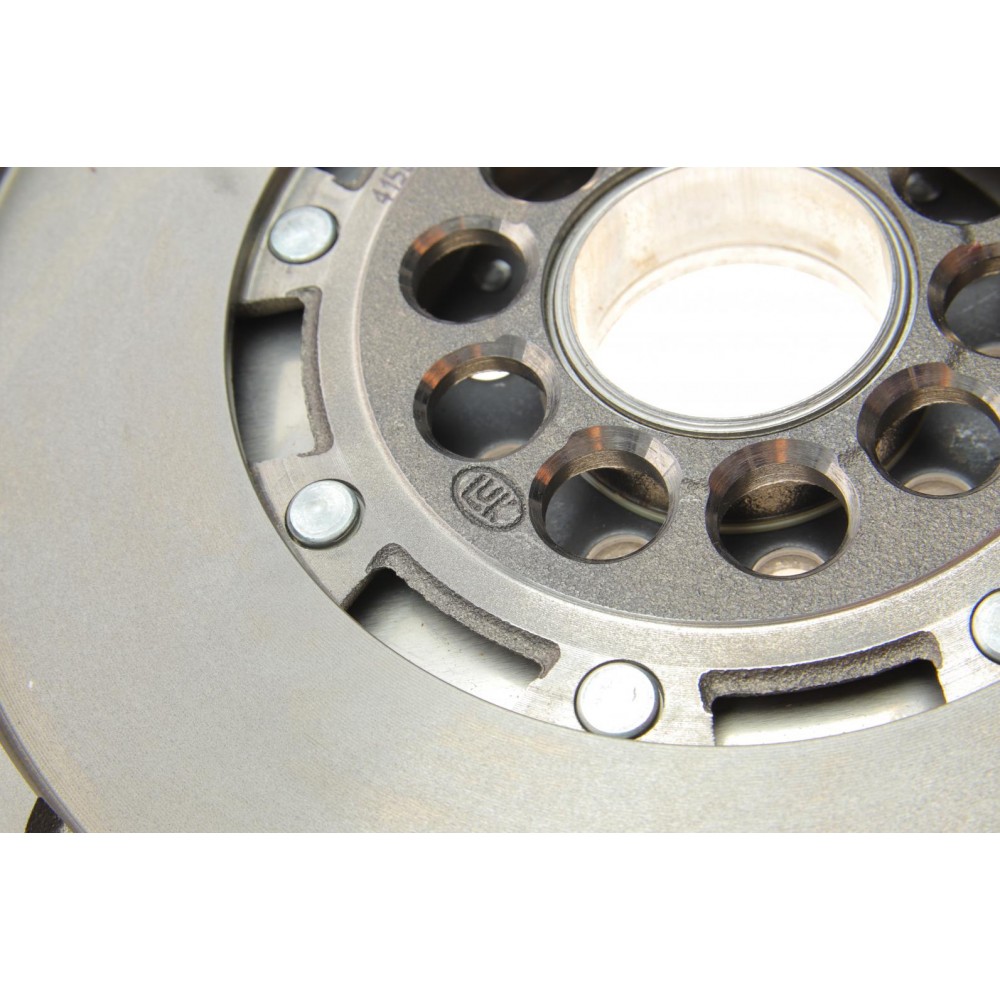 Демпфер зчеплення Volvo C30/C70/S40/S60/S80/V40/V50/V70 95-12