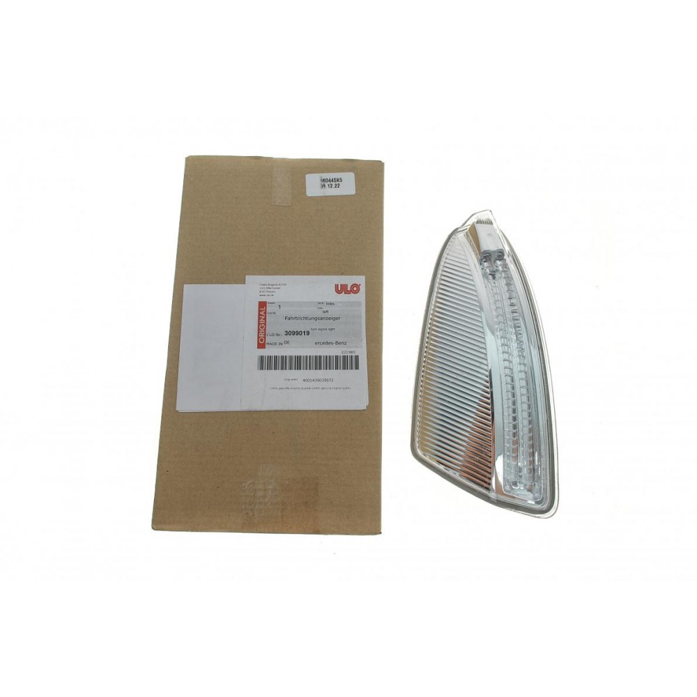 Повторювач повороту на дзеркало MB C-class (W204/S204) 07-11 (L)