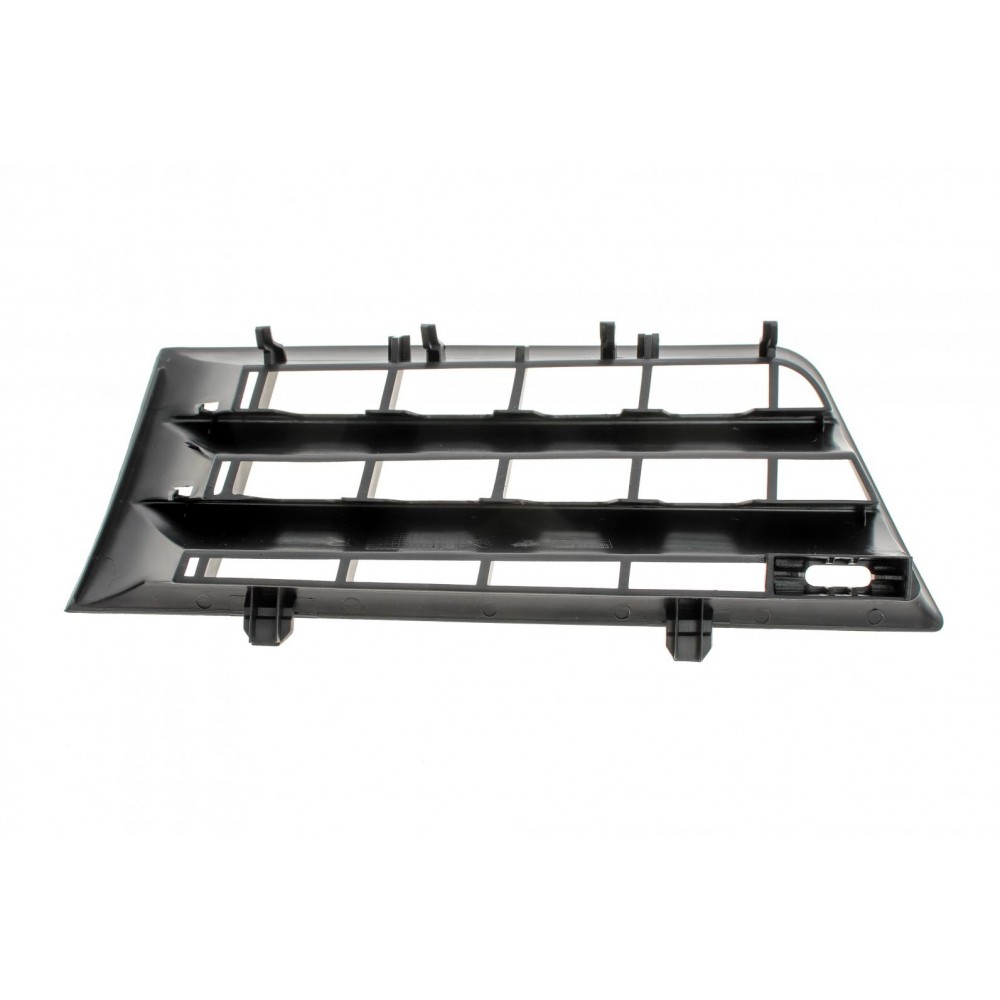 Решітка радіатора Renault Megane/Scenic 03-09 (R)