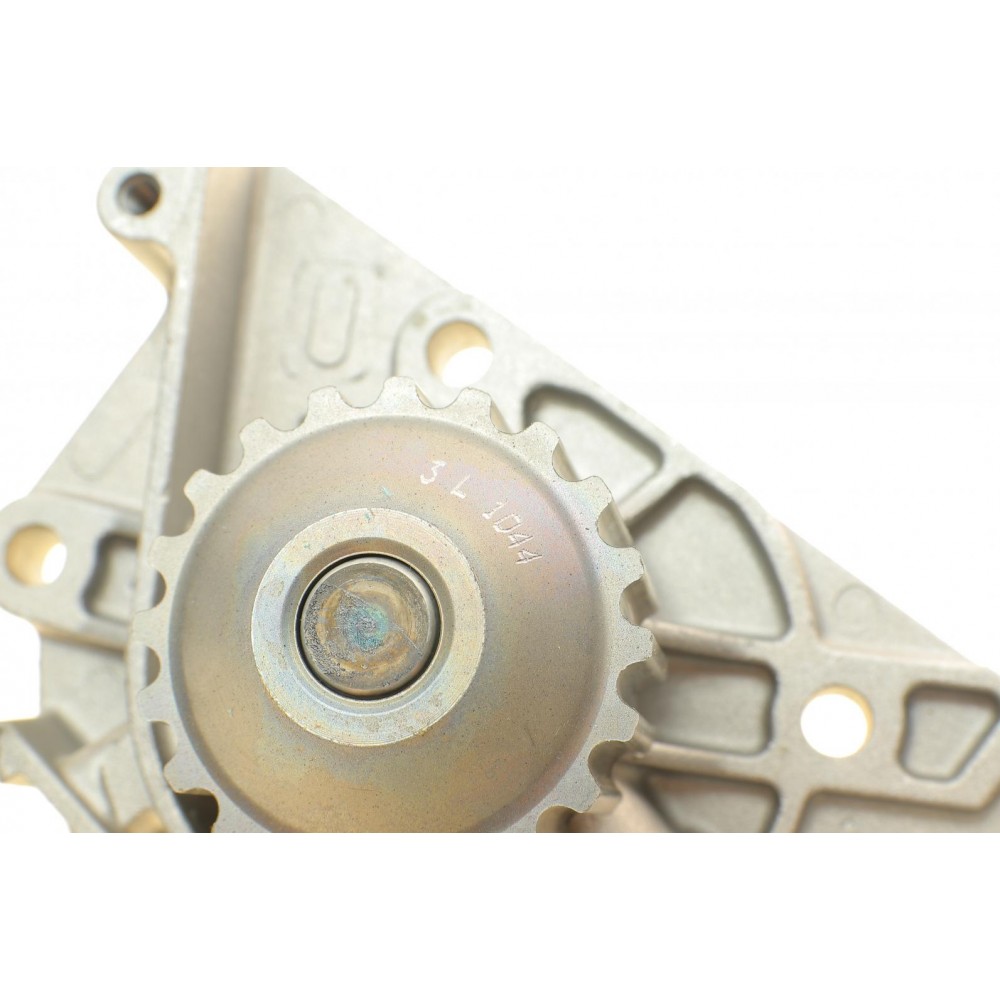 Помпа води Citroen C4/C5/C8/Jumpy/Fiat Scudo/Peugeot 206/307/406 1.8/2.0/2.2 99-