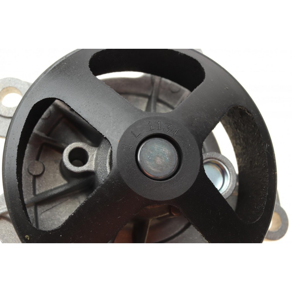 Помпа води Toyota Avensis/Auris/Corolla/Rav4 1.6/1.8/2.0 07-