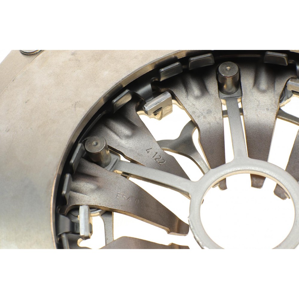 Комплект зчеплення Audi A4/A5/A6 1.8/2.0/2.8 TFSI 08-17 (d=240mm) (+вижимний)
