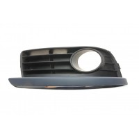 Вставка бампера (під протитуманку) VW Golf V/Jetta 06-10 (R)