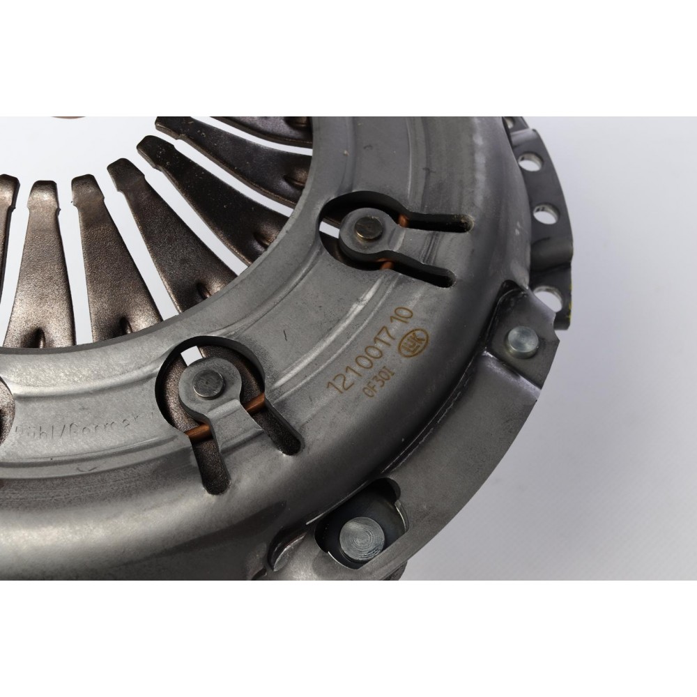 Комплект зчеплення VW Passat/Audi A4 1.6 94-01 (d=210mm) (+вижимний)