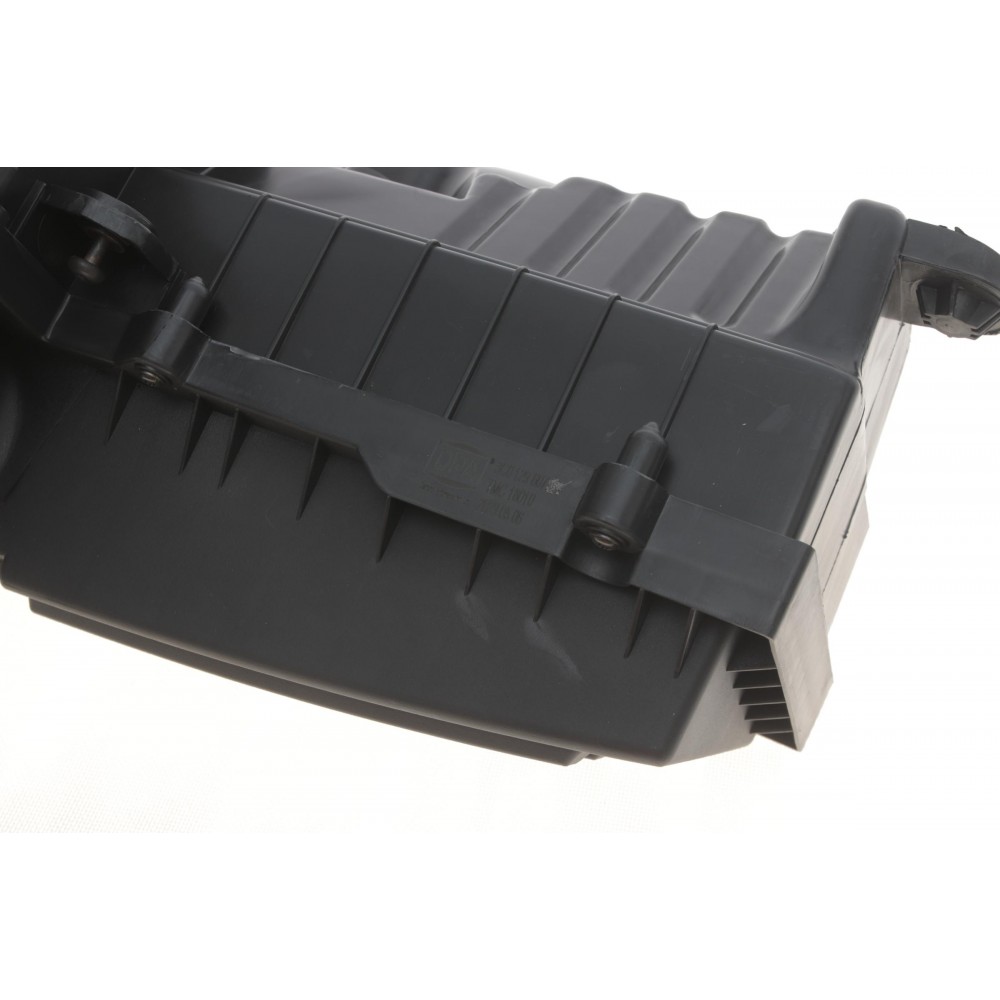 Корпус фільтра повітряного VW Caddy III/IV 2.0 TDI 10-20