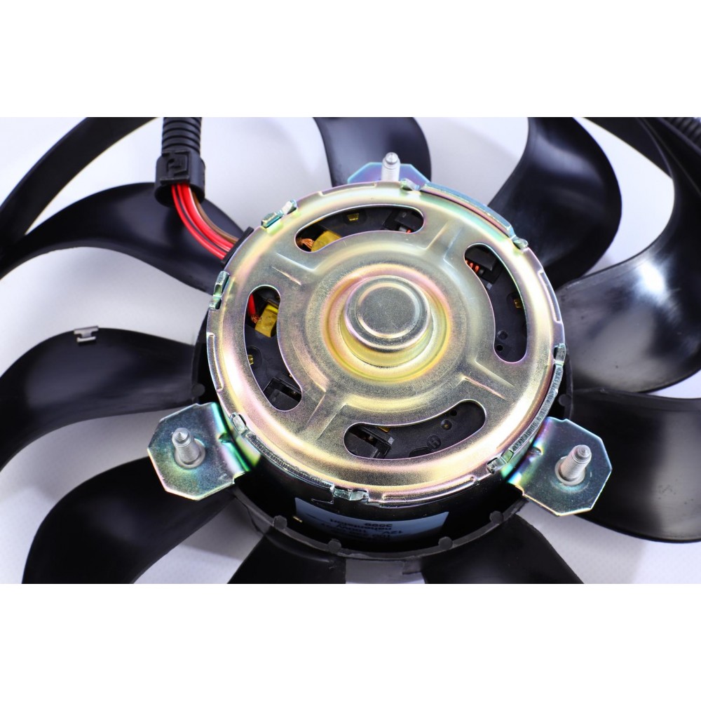Вентилятор охолодження двигуна Audi A3/TT/Skoda Fabia/Octavia/VW Bora/Golf/Polo 1.0-2.3 96-