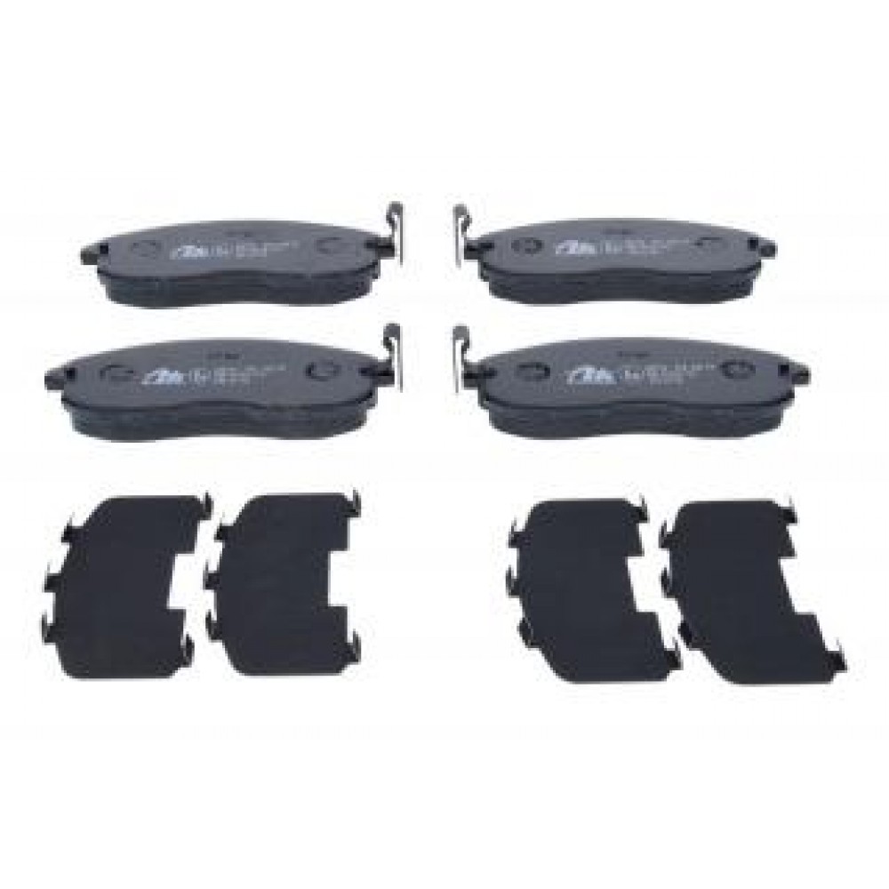 Колодки гальмівні (передні) Renault Latitude/Nissan Juke/Cube 09-/Tiida 07-12/Suzuki SX4 06-