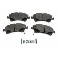 Колодки гальмівні (передні) Toyota Avensis/Verso 08-18/Auris 06-15