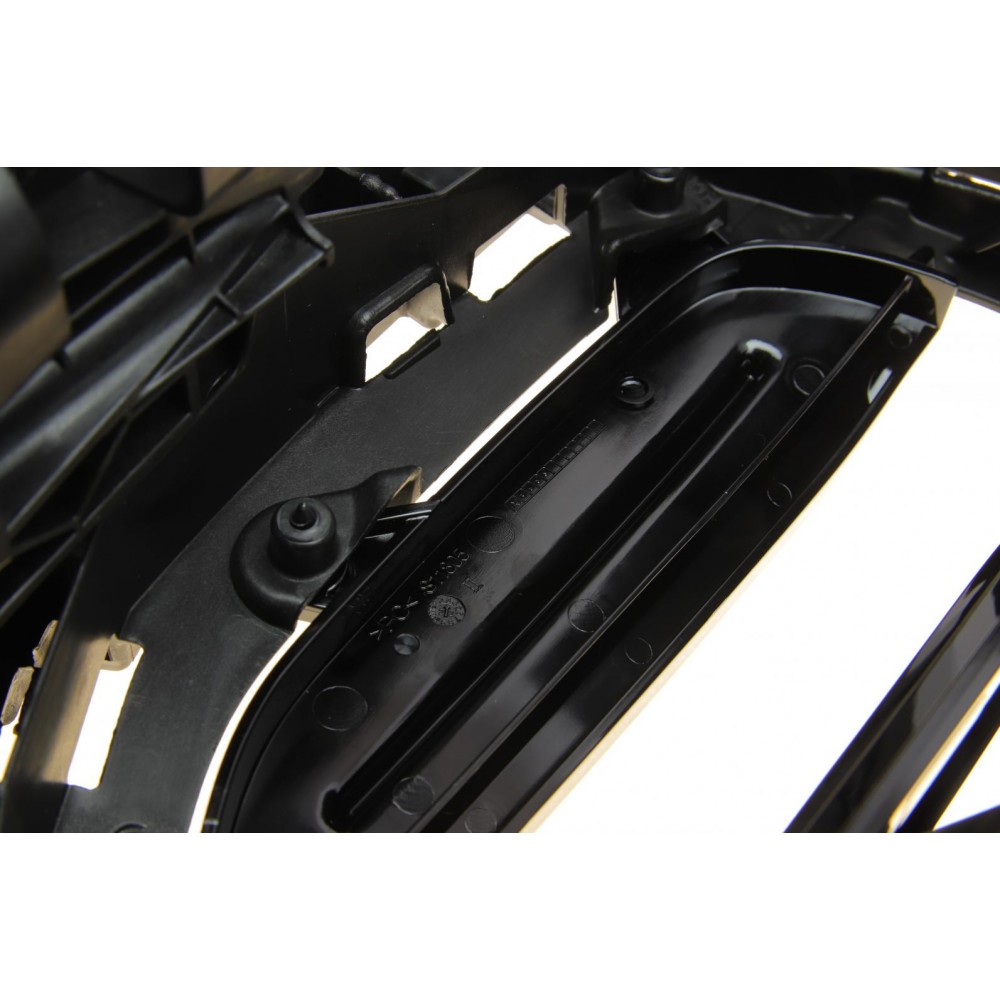 Решітка радіатора BMW X5 (G05/F95) 18-