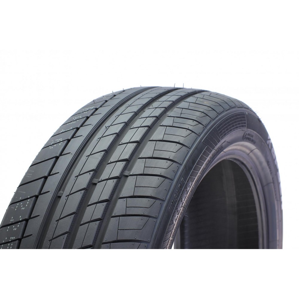Шина PracticalMax H/P RS26 225/45 R19 XL 96W (літня) Rim Protector