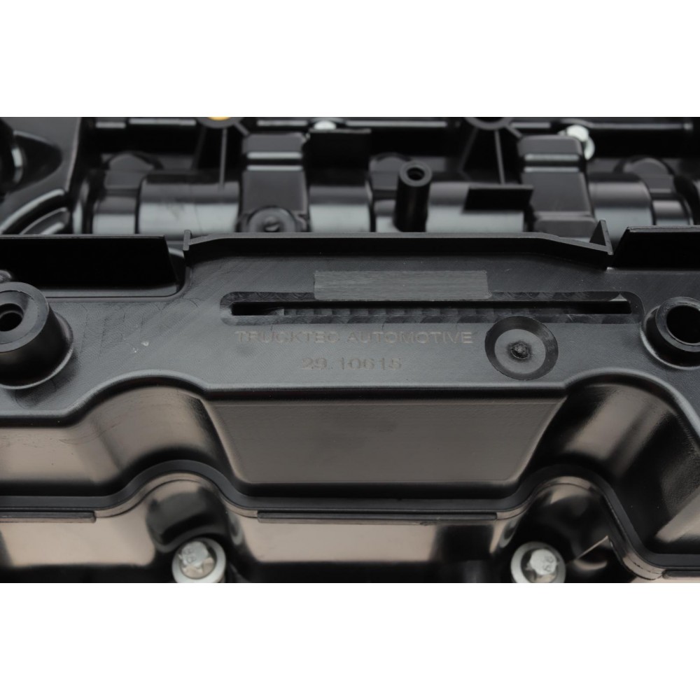 Кришка клапанів BMW 3 (E90/F30/F80)/5 (E60/F10)/X3 (F25)/X5 (F15/F85) 06-18 N47 D16/N47 D20