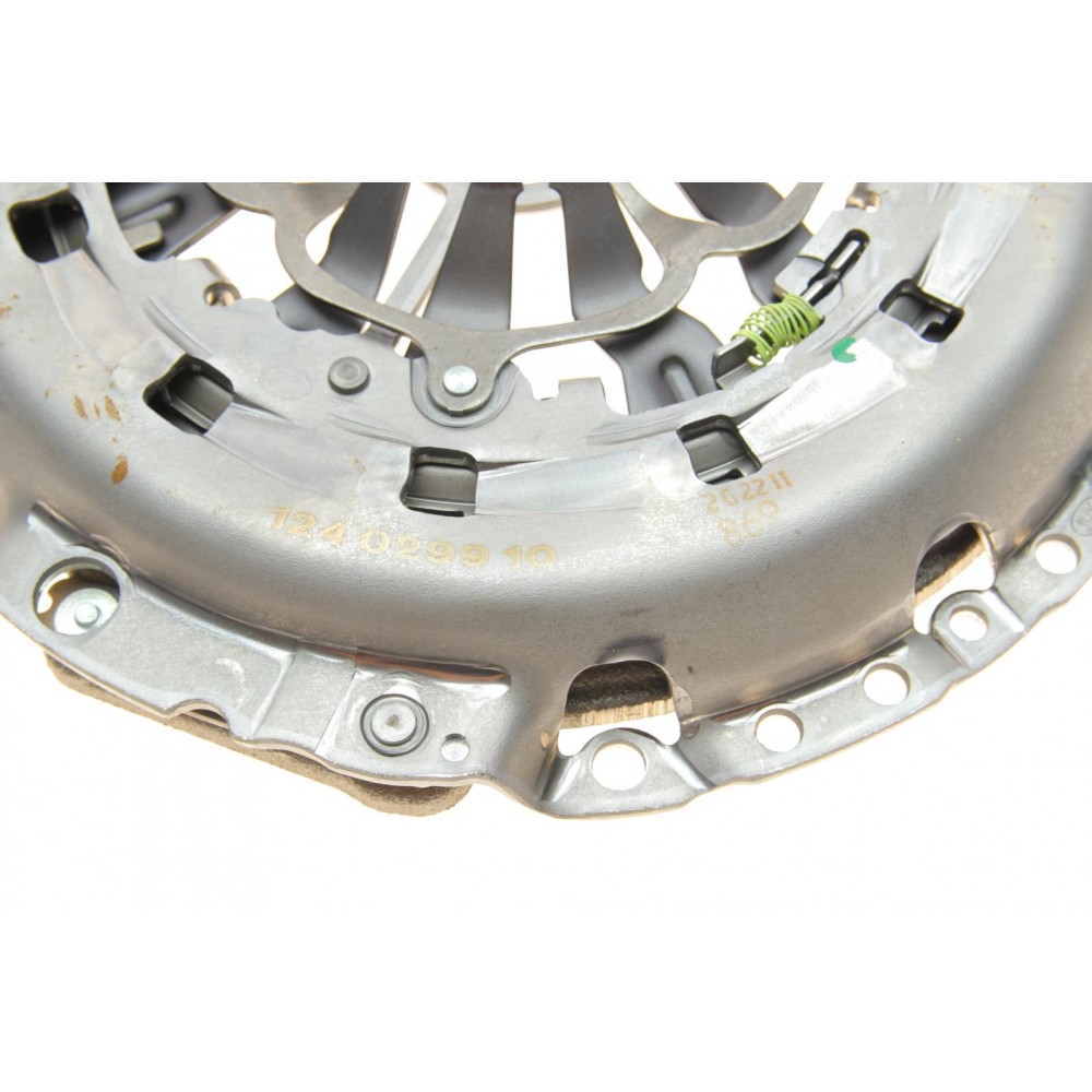 Комплект зчеплення Audi A4/A6 2.0 TFSI/3.0 01-11 (d=240mm) (+вижимний)