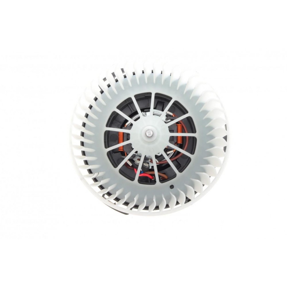 Моторчик пічки Mazda 3/5 1.3-2.0 03-