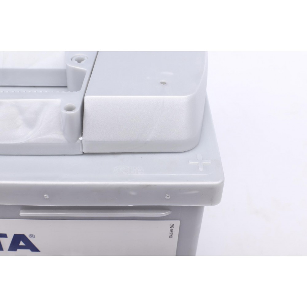 Акумуляторна батарея 52Ah/520A (207x175x175/+R/B13) Silver Dynamic C6