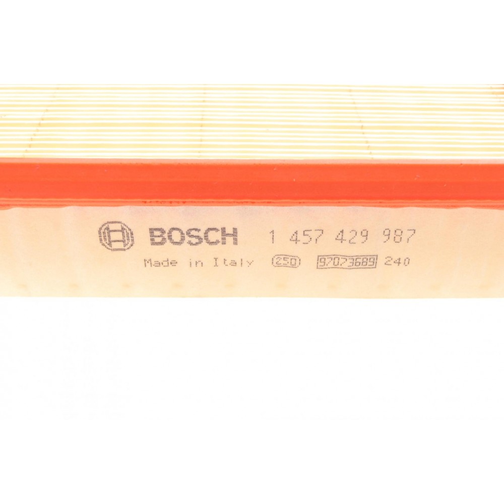 Фільтр повітряний Volvo 740/760/780/940/960/S90/V90 -98
