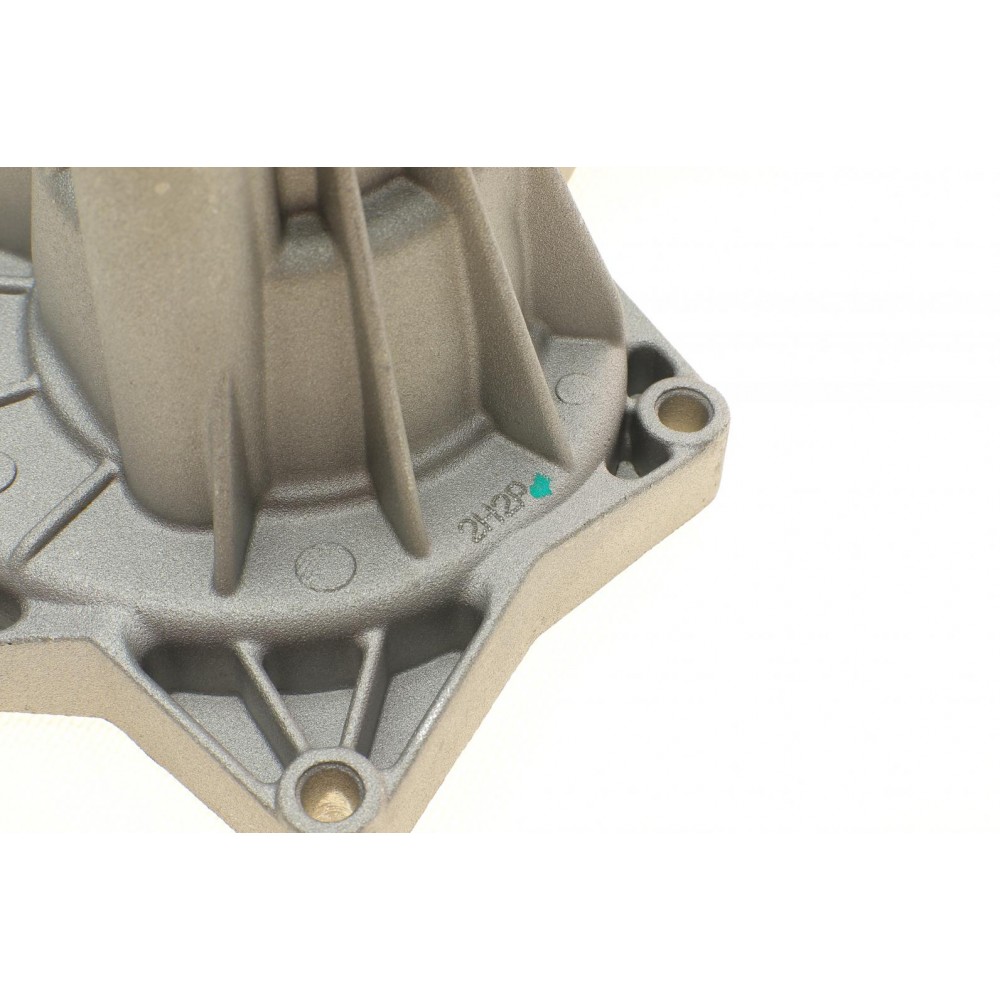 Помпа води BMW 5 (E39) /7 (E38)/8 (E31) 96-03
