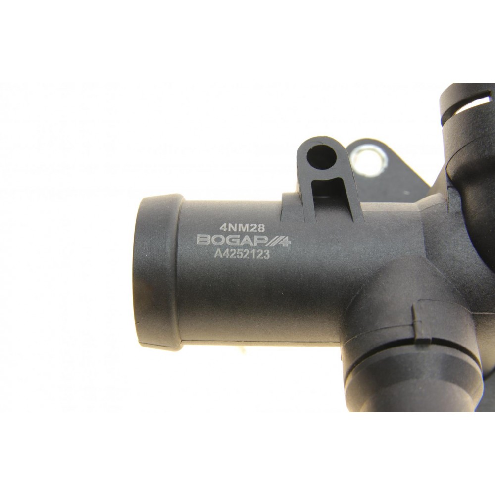 Фланець системи охолодження Audi A4 1.8 00-04