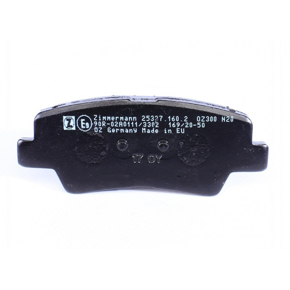Колодки гальмівні (задні) Kia Ceed/Rio III/Hyundai Accent/Tucson/i20/i30/i40 10-(Akebono)(з аксес)