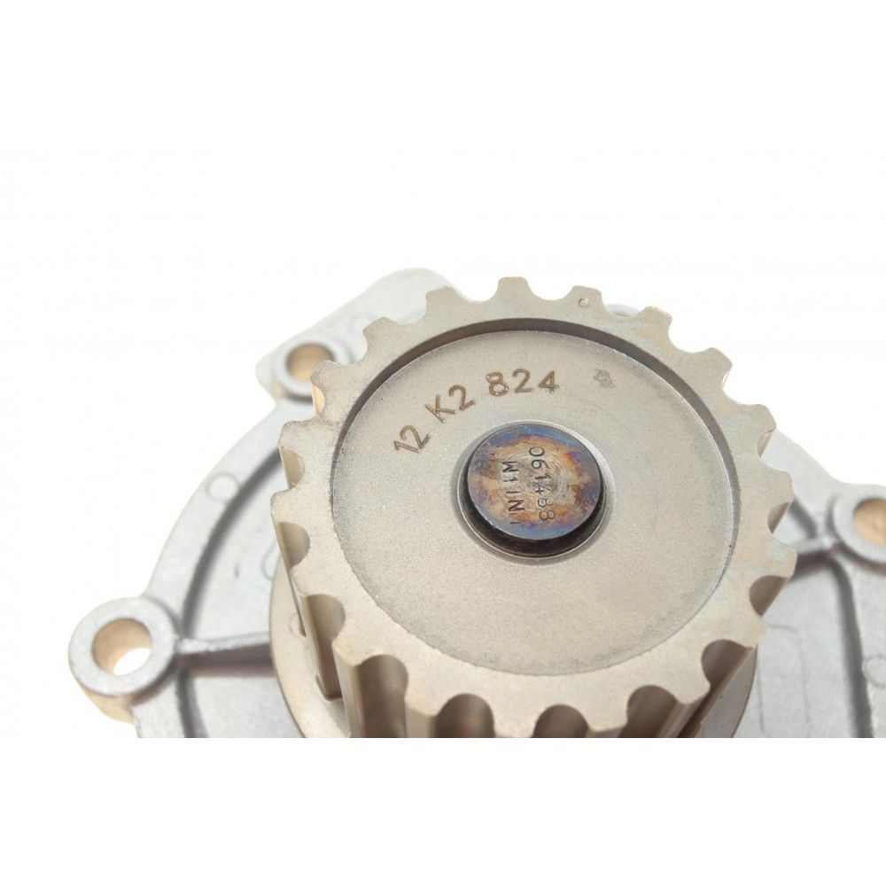 Помпа води Volvo С30/70/S40/60/80/V50/60/70/XC60/70/90 2.0/2.4D/2.8-3.0 02- (19z) (R/B) (7 лоп)