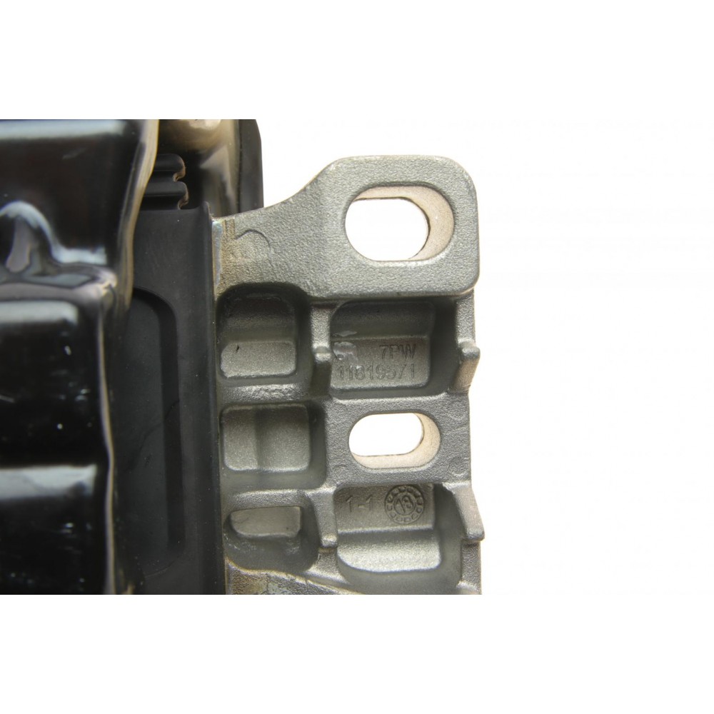 Подушка двигуна VW Touran 1.8TSI 15- (OE VAG)