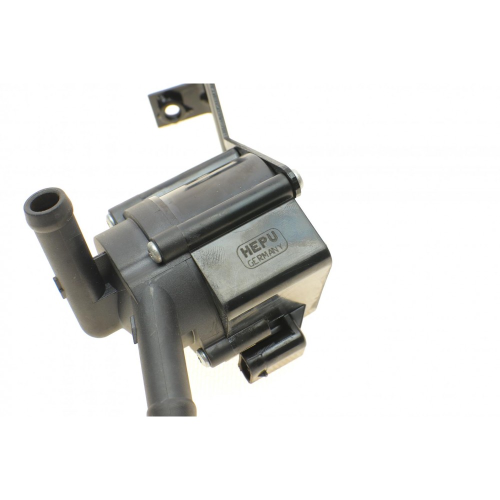 Насос системи охолодження (додатковий) BMW 550i/M5 (F07/F10/F11) 09-17