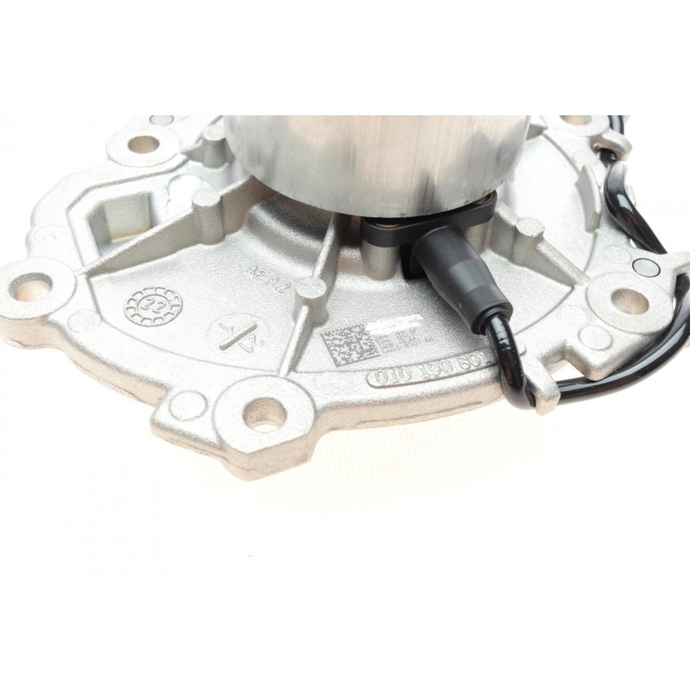 Помпа води Land Rover Discovery/Range Rover 2.0D 14-