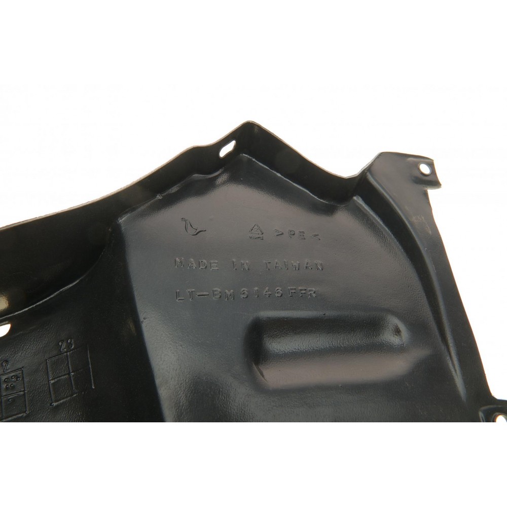 Підкрильник (передній) BMW 3 (F30) 11-18 (R)