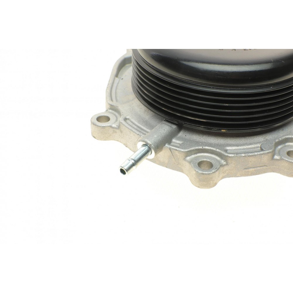 Помпа води MB C-class (W204/S204)/E-class (W212)/Vito (W447) (OM651) 08-